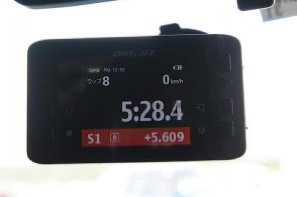 出色 GPSラップタイマー GPS採用で簡単設置 正確計測 車 バイク カーレース モトクロスなど 衛星受信 精確統計 LP200GPS 
