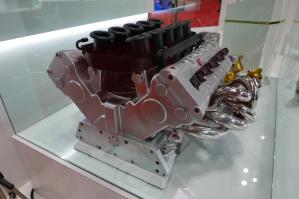 東京モーターショーtech イケヤフォーミュラが開発するv型10エンジンと究極のロードゴーイングスポーツカー Motor Fantech モーターファンテック