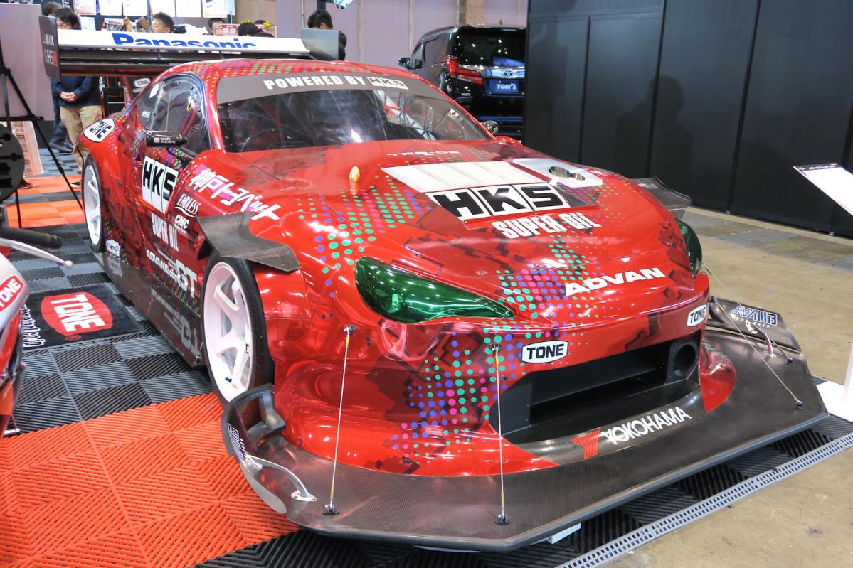 筑波で49秒445をマークした怪物マシン「86」を展示!! 創業80周年を迎え