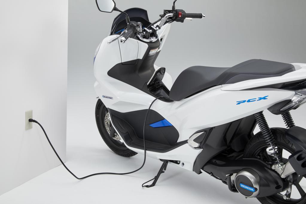 出川哲朗の充電させてもらえませんか で気になる 電動バイクの充電方法のハナシ Motor Fan Bikes モータファンバイクス