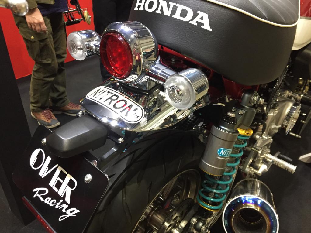 OVERレーシング提案のモンキー125は”約14万円のアルミ鍛造ホイール”入りです ／東京モーターサイクルショー2-19｜Motor-Fan  Bikes[モータファンバイクス]