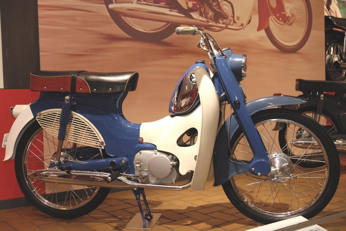 日本初のヨーロッパ生産モデル モペッドc310 ベルギーで生産された伝説のペダル付カブ Motor Fan Bikes モータファンバイクス