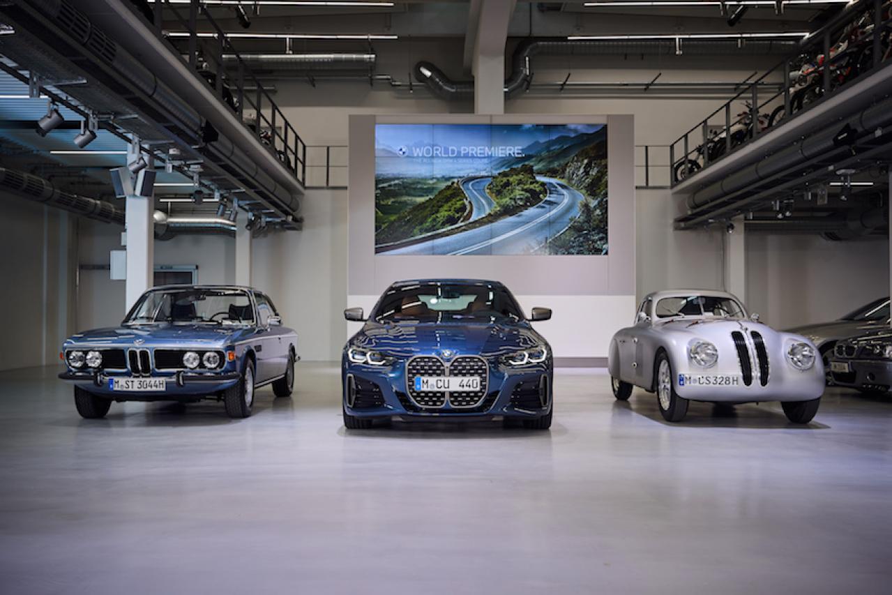 新しいキドニーグリルで登場！ BMW新型4シリーズクーペ、世界初公開 