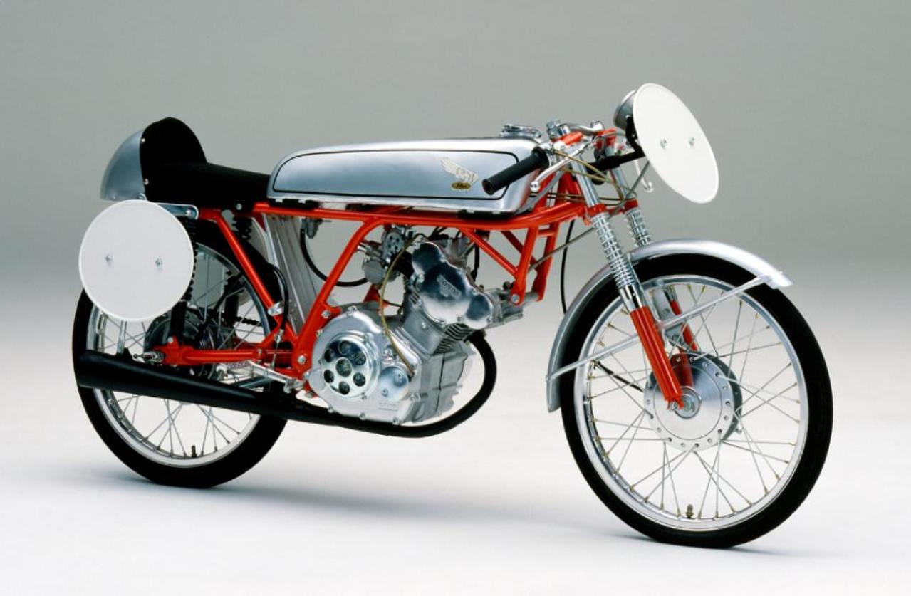 ホンダ ドリーム50は何が素晴らしい 50ccなのにdohcエンジン Cr110カブレーシングの再来 Motor Fan Bikes モータファンバイクス