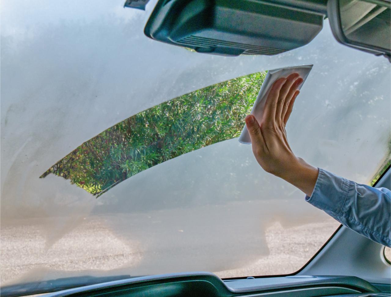 手軽に拭くだけで瞬時に危険なガラスの曇りを解消 ソフト99 窓フクピカ くもり止めドライ Car Mono図鑑 Motor Fan モーターファン