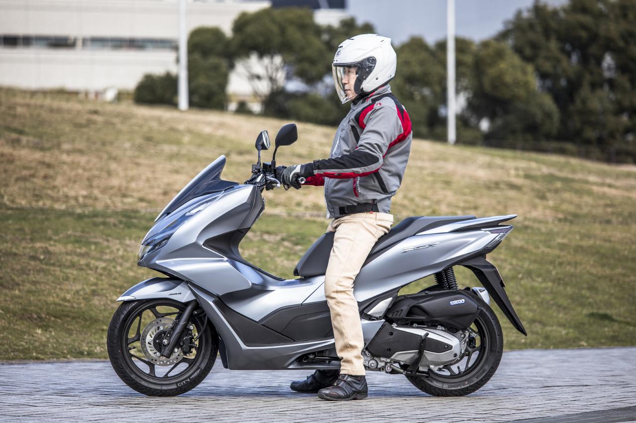 ４バルブ化 高圧縮化を体感 フルモデルチェンジのホンダpcx Pcx160 新型試乗レポート Motor Fan Bikes モータファンバイクス