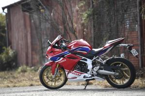 2021年型ホンダCBR250RR 1000kmガチ試乗｜気筒数が少なくても！ZX-25R