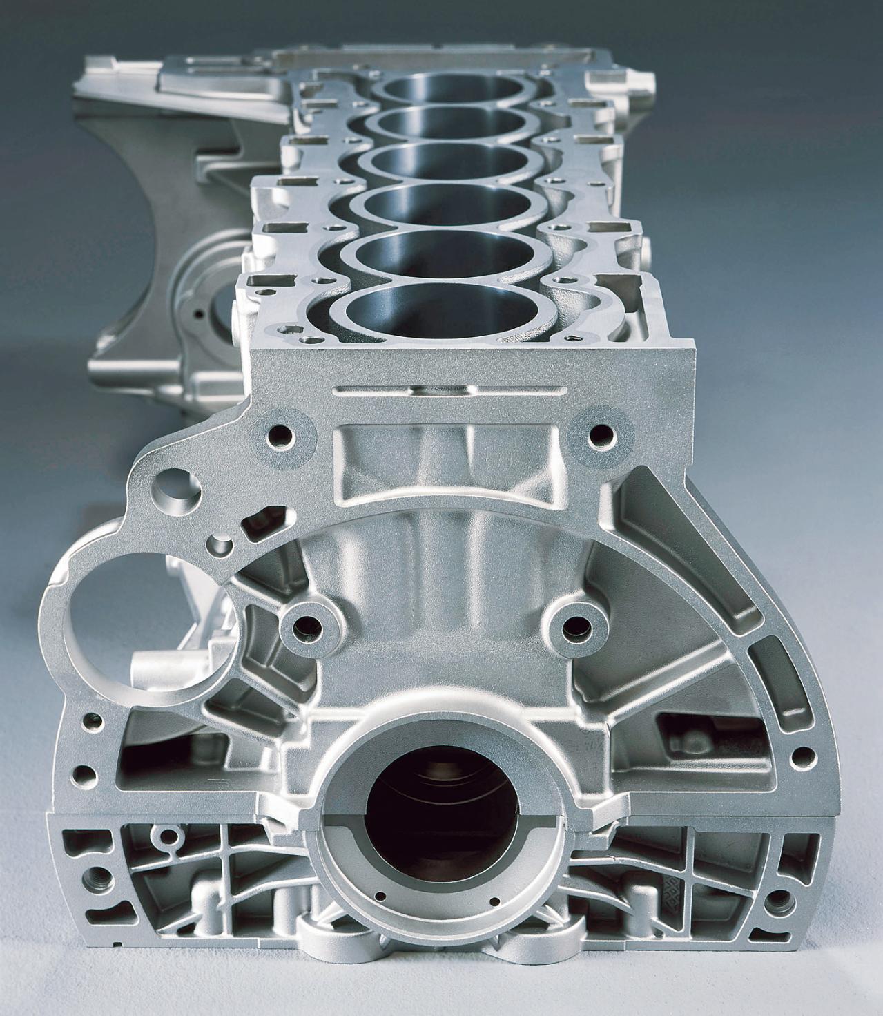内燃機関超基礎講座 シリンダーブロック エンジンのパワーを支える まさに屋台骨 Motor Fantech モーターファンテック